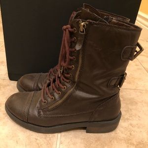 Women's combat boots
